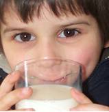 Le lait représente une source de calcium.